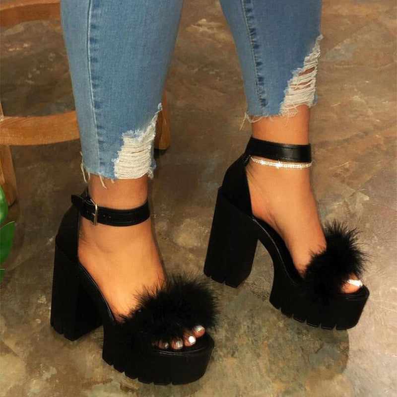 Large Size Women's Fashionable Breathable High Heels